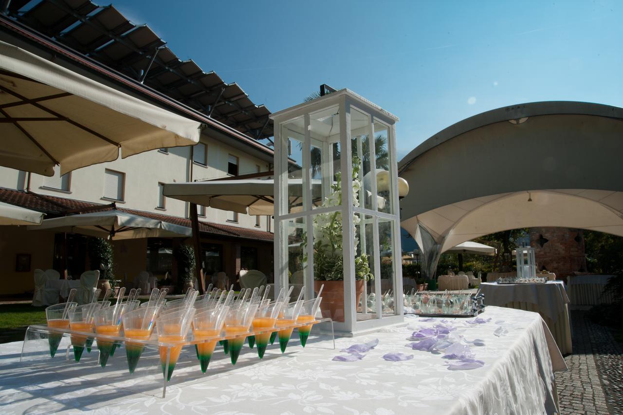 Hotel 2 Magnolie Piancogno Exterior foto